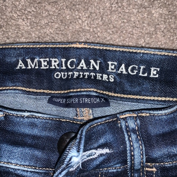 American Eagle Outfitters Patched Rip Jeans - Picture 3 of 4